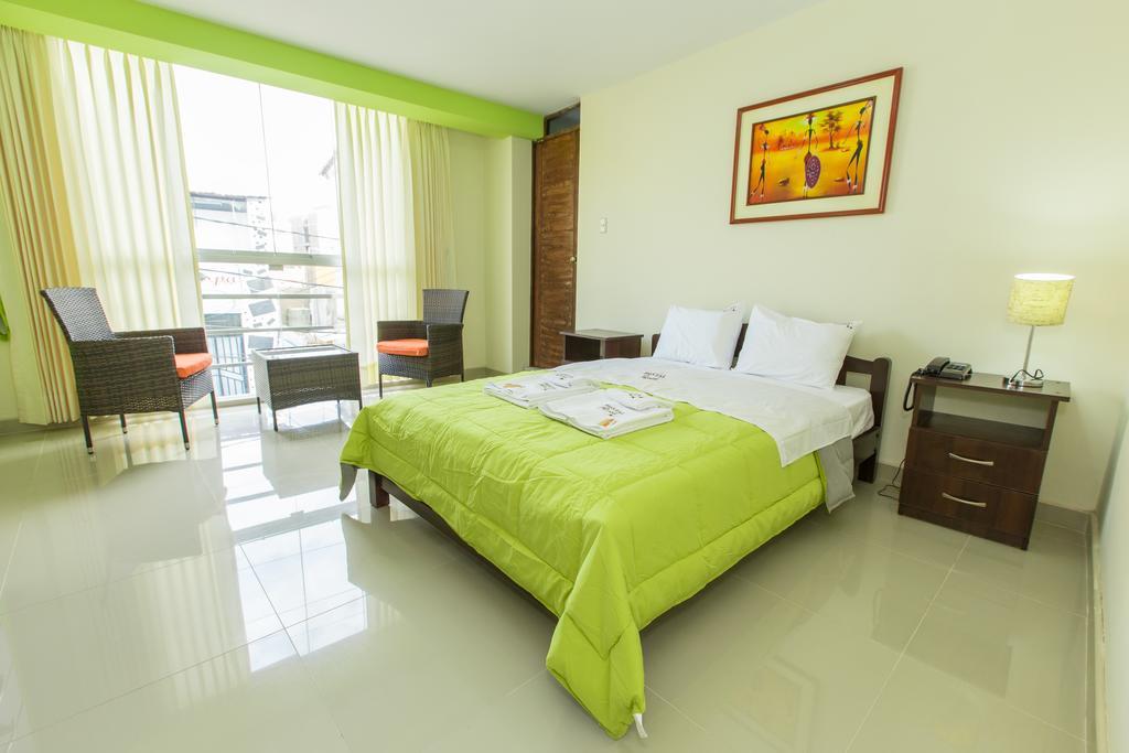 Hostal Florida Chiclayo Exterior photo