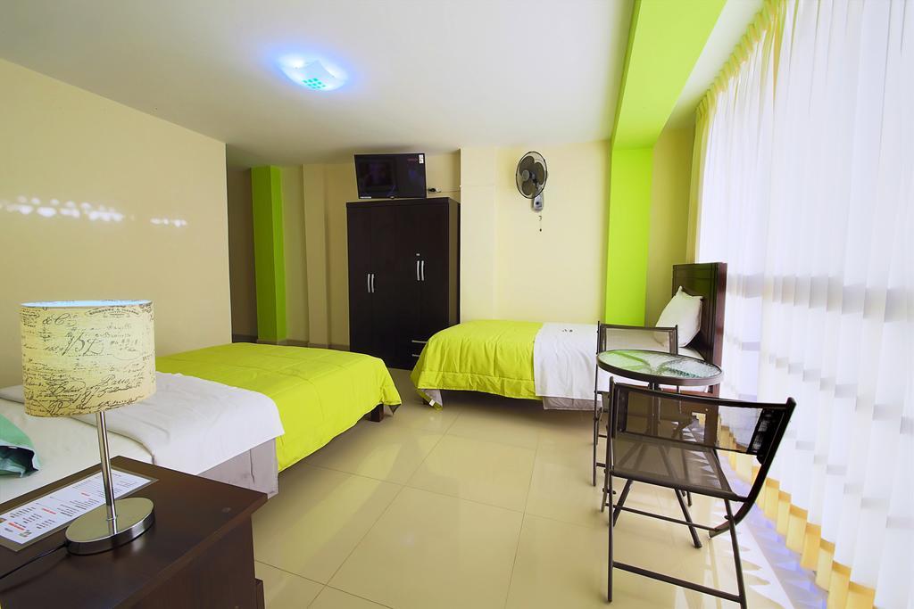 Hostal Florida Chiclayo Exterior photo